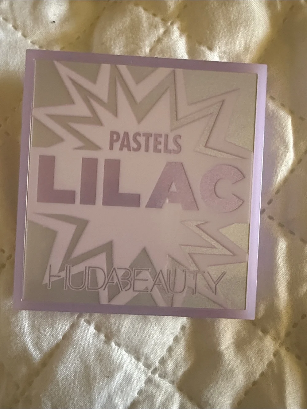 HudaBeauty Pastel LilacTone 9-Color Eyeshadow Palette - Purple Case